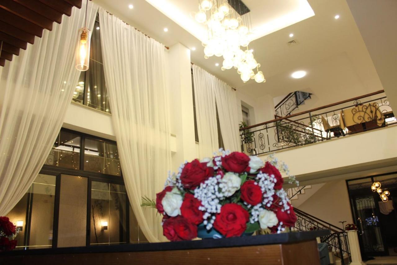 Elmos Hotel Addis Abeba Exterior foto